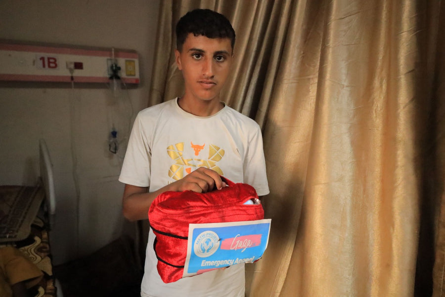 Gaza MATW 33 — kit d'urgence remis