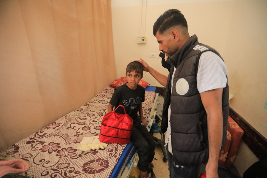 Gaza MATW 25 — enfant avec son kit